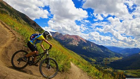 4K Ultra HD Mountain Bike Wallpapers